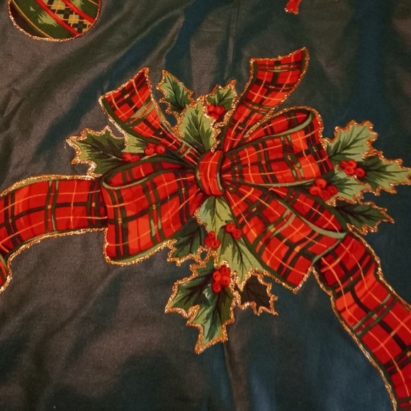 Christmas Tree Skirt 56" Green Ornaments Holly Teddy Bear Glitter Homemade T1 - Picture 2 of 5